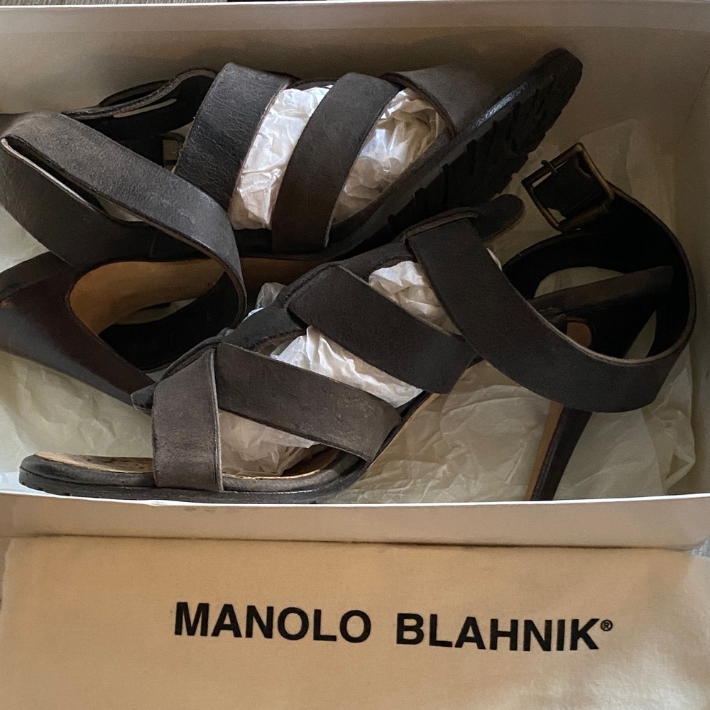 Manolo Blahnik Heels Luxury Craftsmanship - EUC
